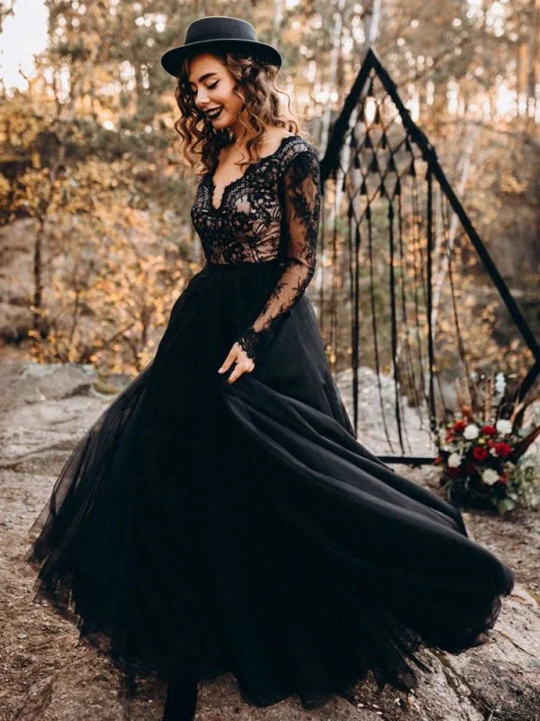 Black Wedding Dresses A-Line Designed Neckline Long Sleeves Natural Waistline Tulle Lace Sweep Bridal Gown Silk Wedding Gown